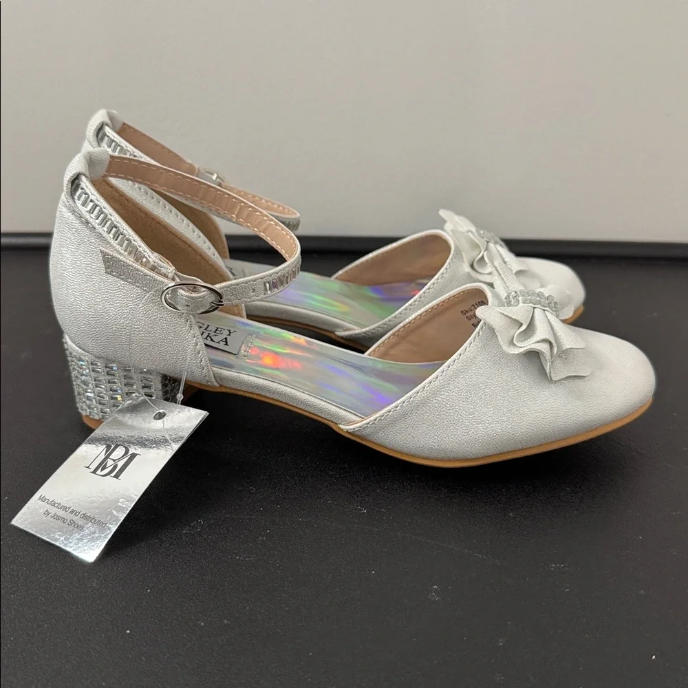 Badgley Mischka Little Girls Dress Shoes Silver Size 1 New NWT